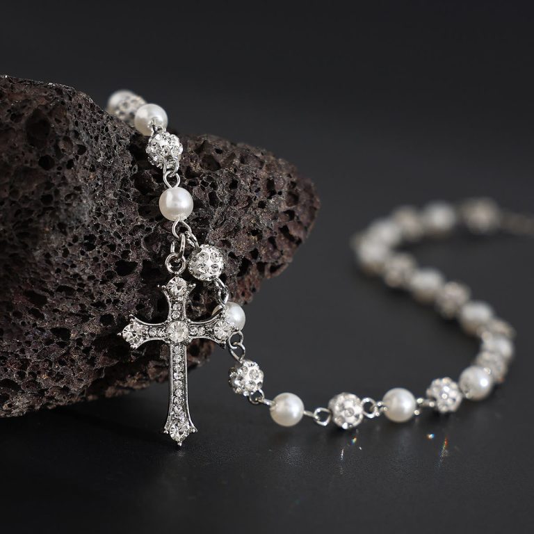 Wood vs Gemstone Rosaries: Which Should You Pray With?